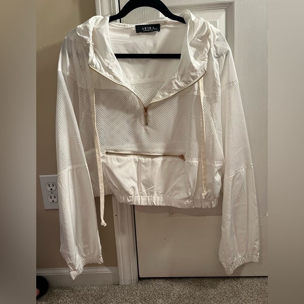 Mesh windbreaker